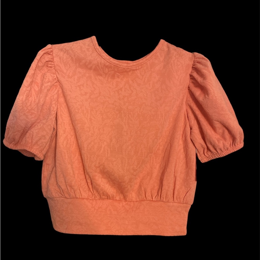 So PUFF SLEEVE TOP W/CUTOUT BACK XS